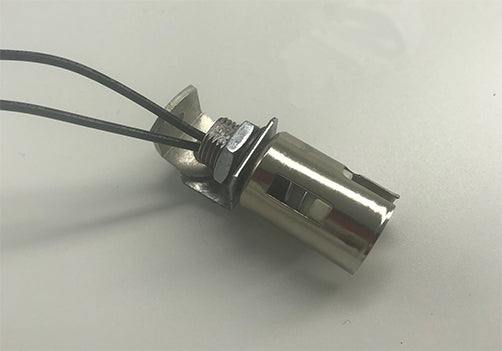 Halogen wall sconce replacement wedge socket assembly for quartz halogen bayonet lamp